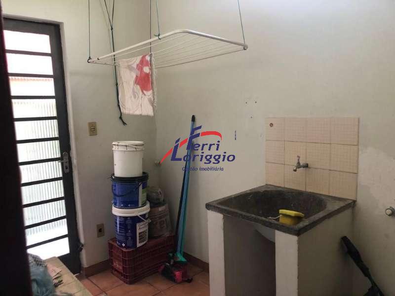 Casa com 3 quartos e 1 banheiro à venda no bairro Parque das Arvores, Guaratingueta