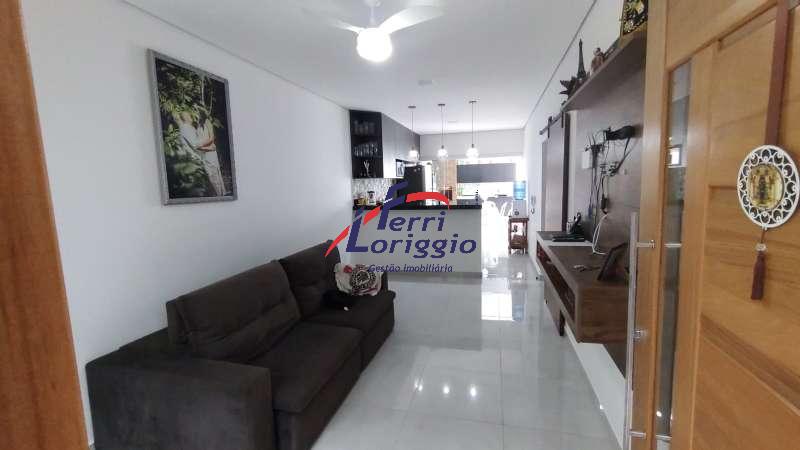 Casa à venda no bairro Club dos 500, Guaratingueta