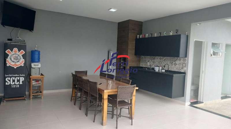 Casa à venda no bairro Club dos 500, Guaratingueta