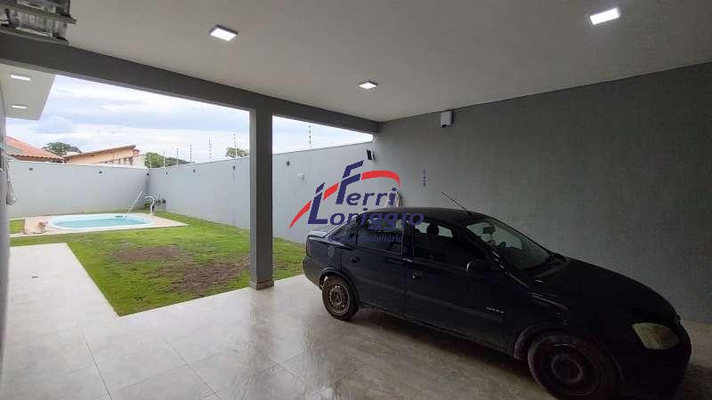 Casa à venda no bairro Club dos 500, Guaratingueta