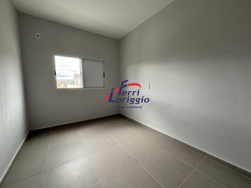 Apartamento com 3 quartos e 2 banheiros à venda no bairro Sao Dimas, Guaratingueta