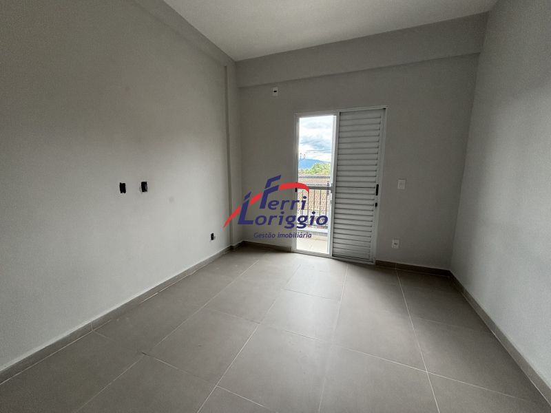Apartamento com 3 quartos e 2 banheiros à venda no bairro Sao Dimas, Guaratingueta
