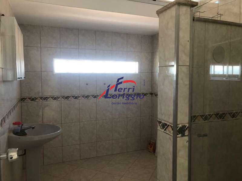 Apartamento com 3 quartos e 2 banheiros à venda no bairro Centro, Guaratingueta