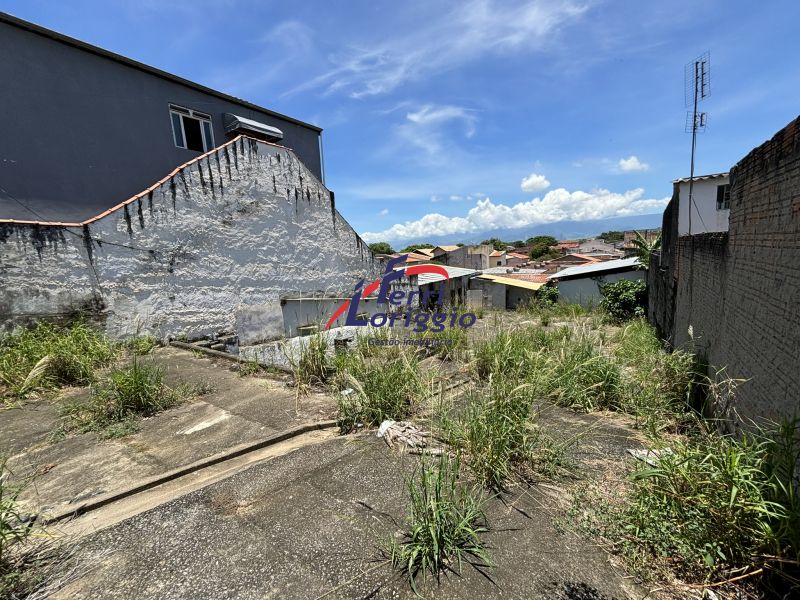 Terreno à venda no bairro Pedregulho, Guaratingueta