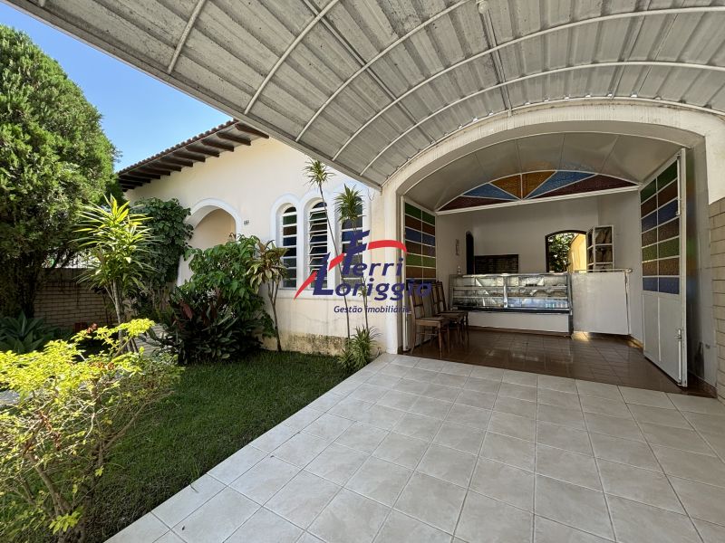 Casa com 3 quartos e 4 banheiros à venda no bairro Vila Paraiba, Guaratingueta