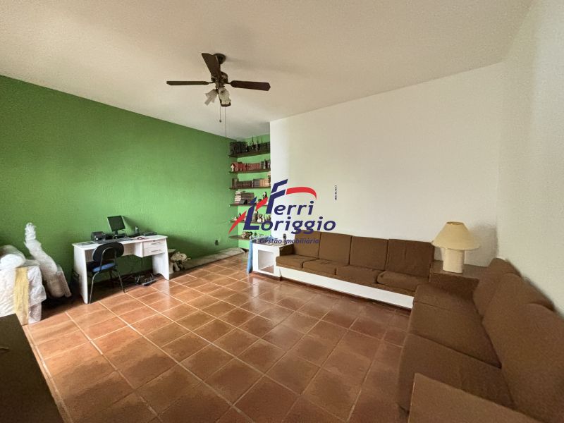 Casa com 3 quartos e 4 banheiros à venda no bairro Vila Paraiba, Guaratingueta