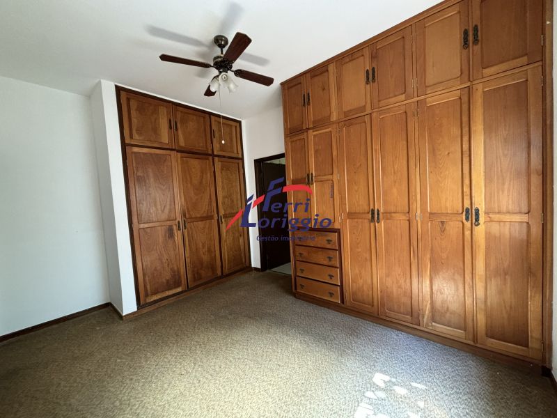 Casa com 3 quartos e 4 banheiros à venda no bairro Vila Paraiba, Guaratingueta