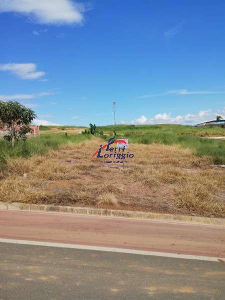 Terreno à venda no bairro Bom Jardim, Guaratingueta