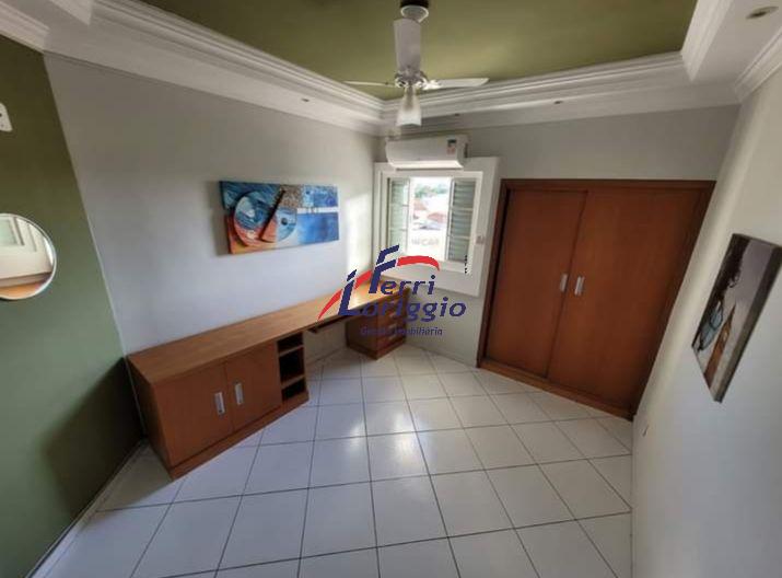 Apartamento com 3 quartos e 1 banheiro à venda no bairro Pedregulho, Guaratingueta