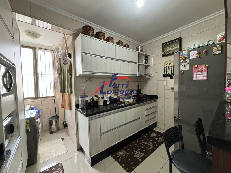 Apartamento com 2 quartos e 2 banheiros à venda no bairro Parque das Arvores, Guaratingueta
