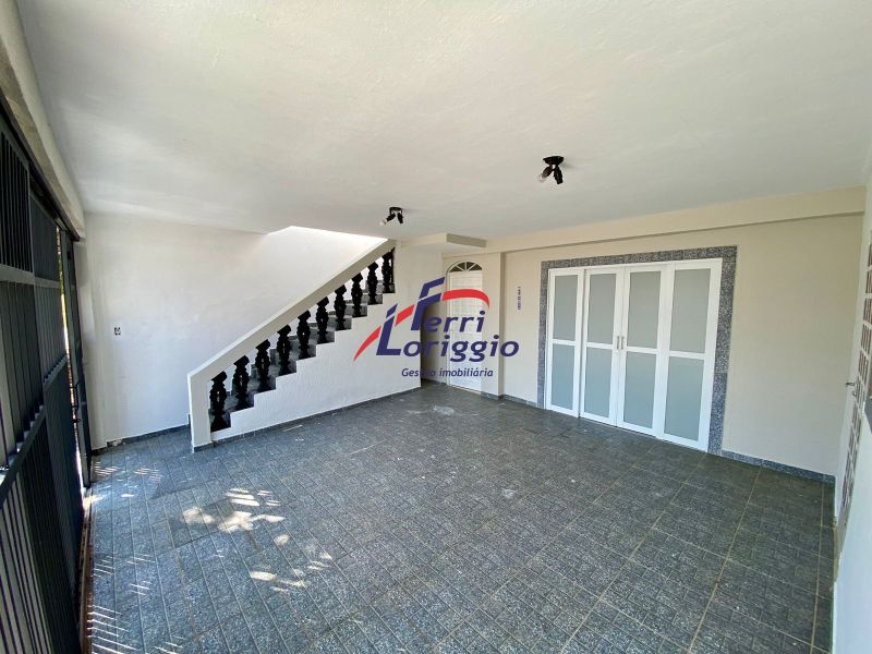 Casa com 3 quartos e 2 banheiros à venda no bairro Village Santana, Guaratingueta