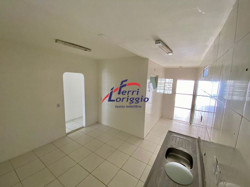 Casa com 3 quartos e 2 banheiros à venda no bairro Village Santana, Guaratingueta