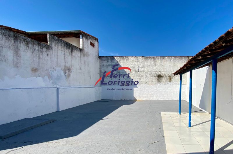 Casa com 3 quartos e 2 banheiros à venda no bairro Village Santana, Guaratingueta