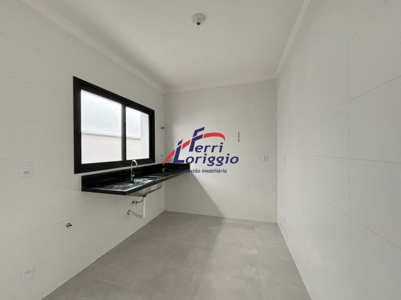 Casa com 3 quartos e 4 banheiros à venda no bairro Beira Rio, Guaratingueta