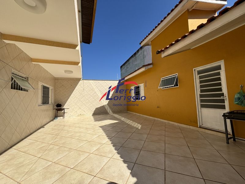 Casa com 5 quartos e 3 banheiros à venda no bairro Jardim Rony, Guaratingueta