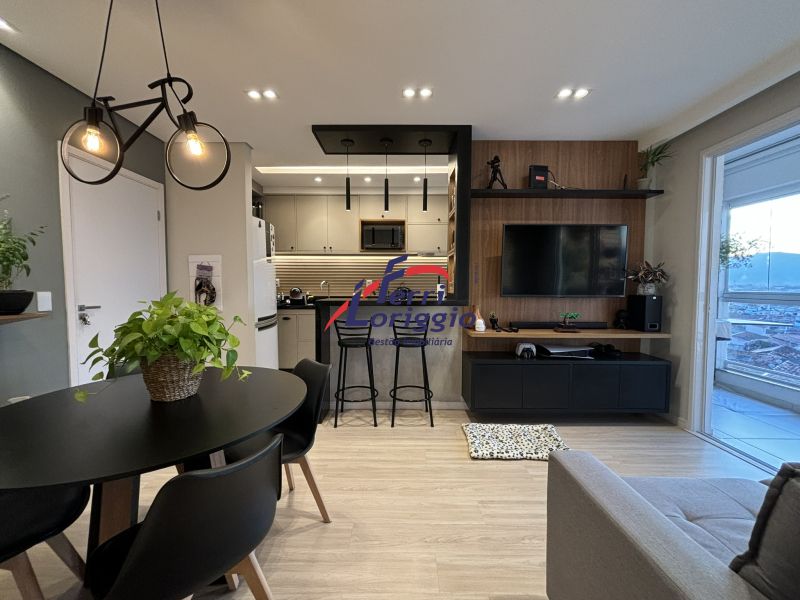 Apartamento com 2 quartos e 2 banheiros à venda no bairro Jardim Coelho Neto, Guaratingueta