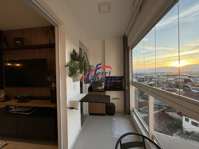 Apartamento com 2 quartos e 2 banheiros à venda no bairro Jardim Coelho Neto, Guaratingueta