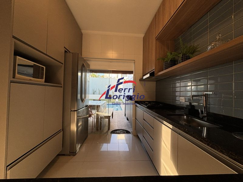 Casa com 4 quartos e 4 banheiros à venda no bairro Village Santana, Guaratingueta