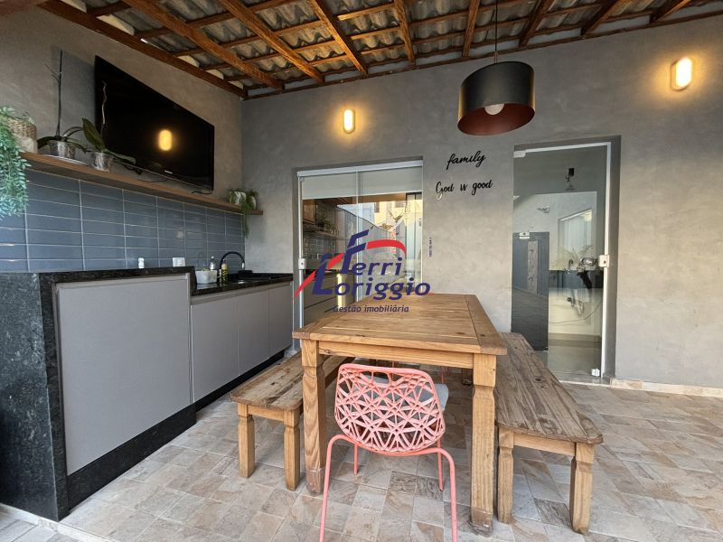 Casa com 4 quartos e 4 banheiros à venda no bairro Village Santana, Guaratingueta