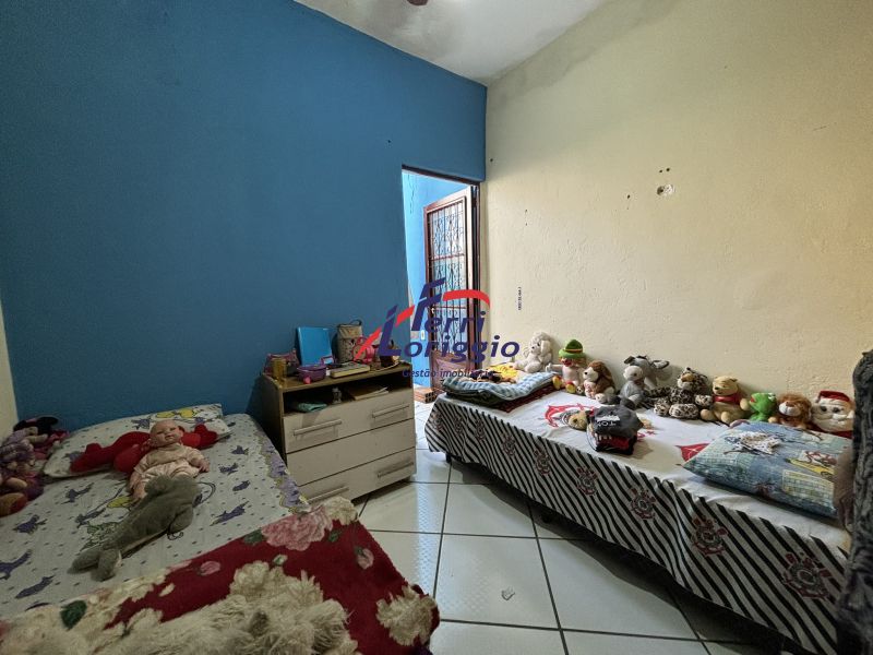 Casa com 5 quartos e 2 banheiros à venda no bairro Vila Brasil, Guaratingueta