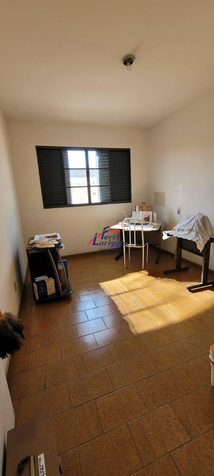 Apartamento com 3 quartos e 2 banheiros à venda no bairro Pedregulho, Guaratingueta