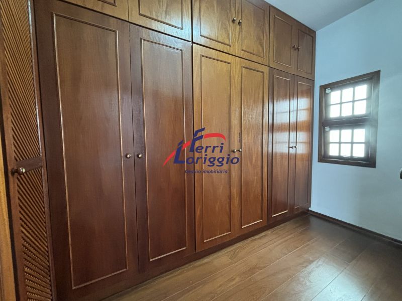 Casa com 3 quartos e 5 banheiros à venda no bairro Vila Paraiba, Guaratingueta