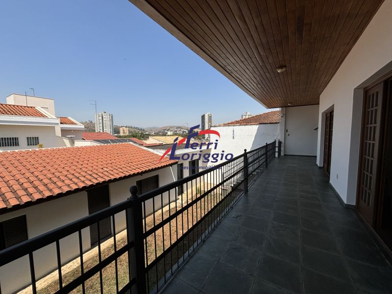 Casa com 3 quartos e 5 banheiros à venda no bairro Vila Paraiba, Guaratingueta