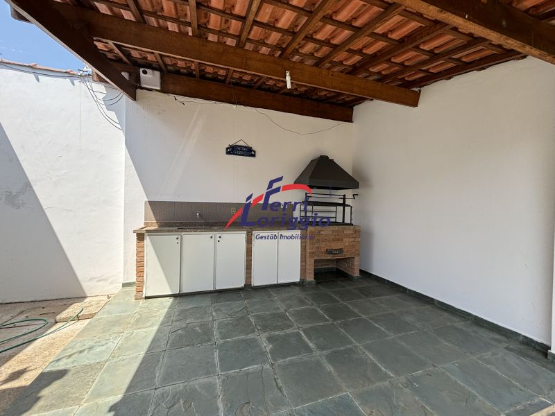 Casa com 3 quartos e 5 banheiros à venda no bairro Vila Paraiba, Guaratingueta