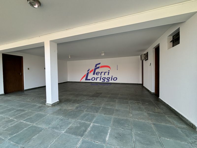 Casa com 3 quartos e 5 banheiros à venda no bairro Vila Paraiba, Guaratingueta