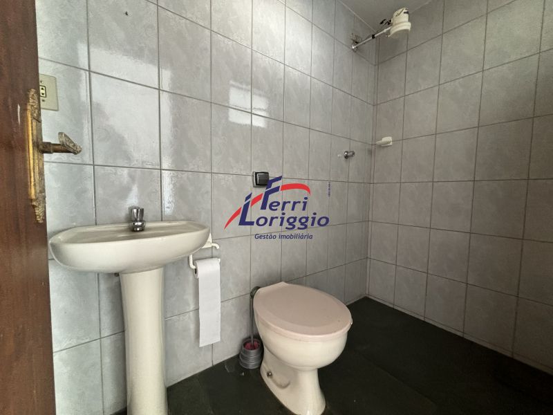 Casa com 3 quartos e 5 banheiros à venda no bairro Vila Paraiba, Guaratingueta