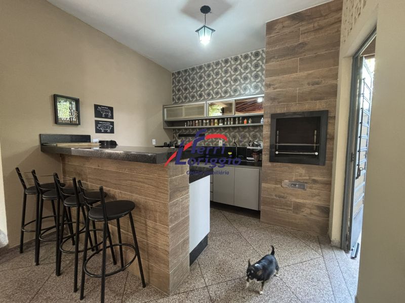 Casa com 3 quartos e 4 banheiros à venda no bairro Sao Benedito, Guaratingueta