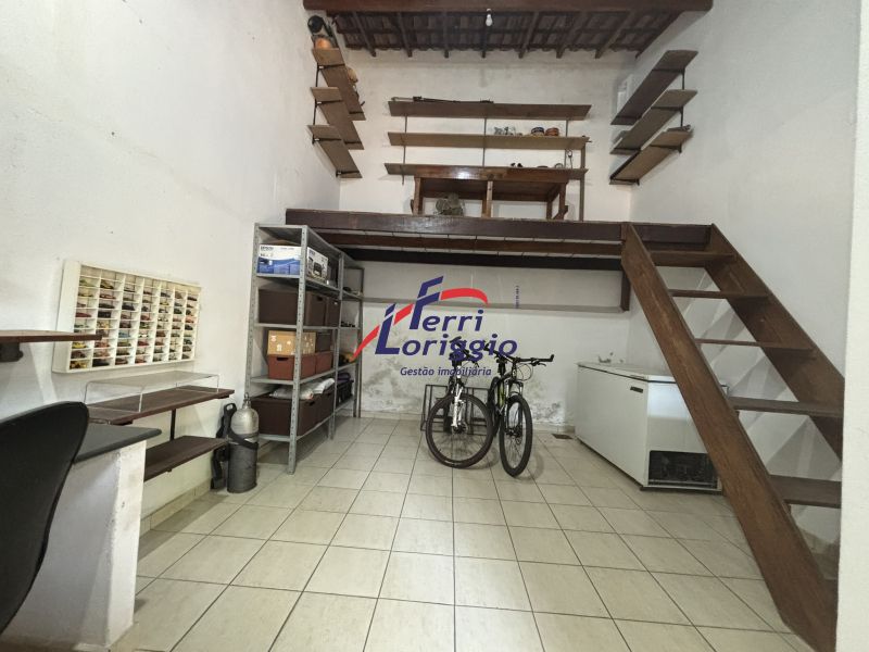 Casa com 3 quartos e 4 banheiros à venda no bairro Sao Benedito, Guaratingueta
