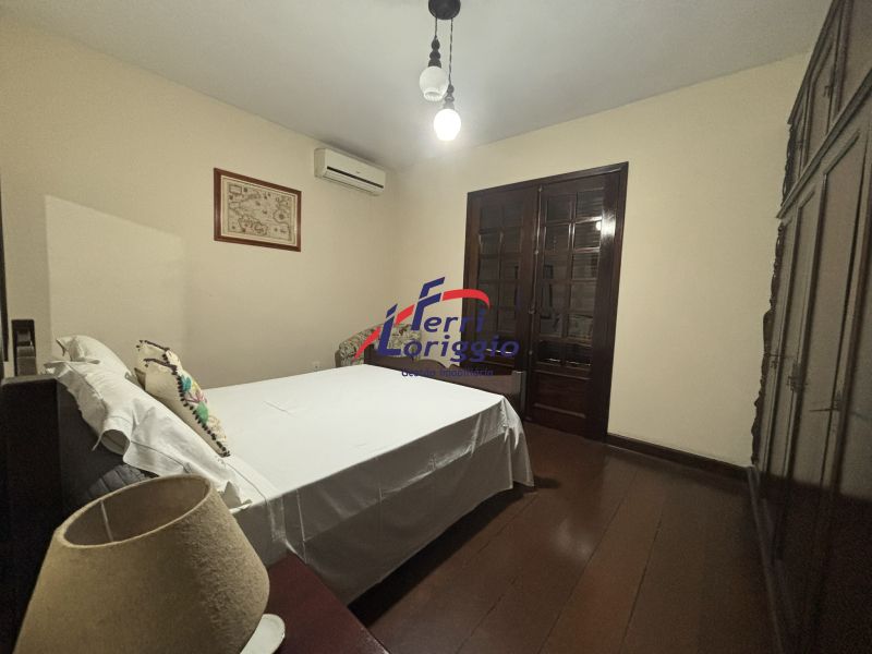 Casa com 3 quartos e 4 banheiros à venda no bairro Sao Benedito, Guaratingueta