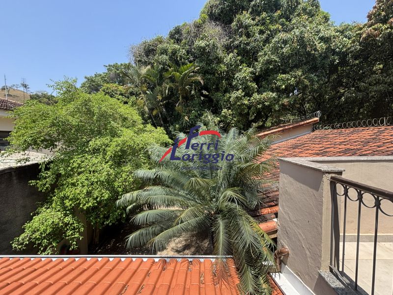 Casa com 3 quartos e 4 banheiros à venda no bairro Sao Benedito, Guaratingueta