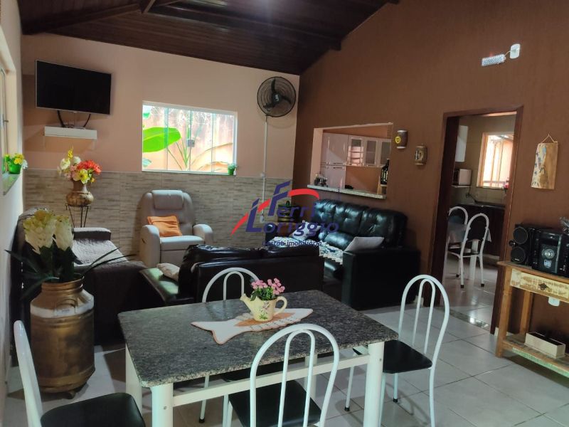 Chacara com 6 quartos e 8 banheiros à venda no bairro Bom Jardim, Guaratingueta