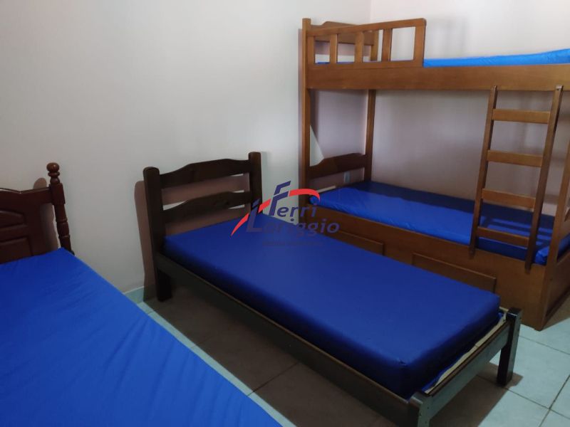 Chacara com 6 quartos e 8 banheiros à venda no bairro Bom Jardim, Guaratingueta