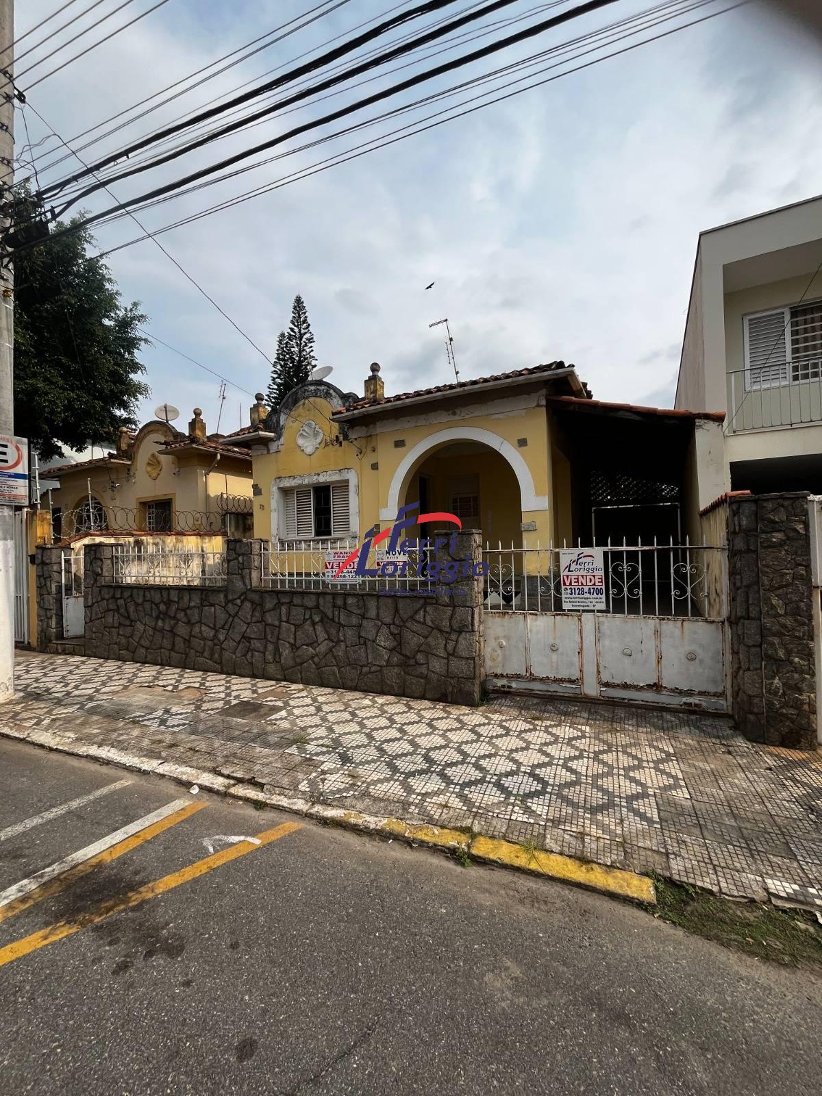 Casa com 3 quartos e 2 banheiros à venda no bairro Centro, Guaratingueta