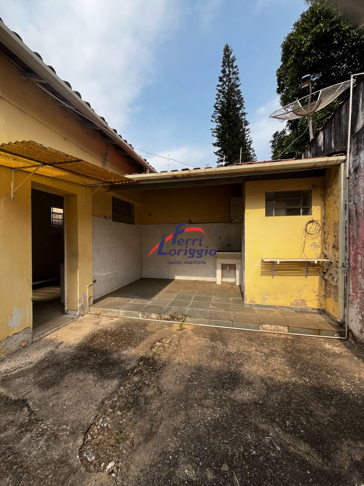 Casa com 3 quartos e 2 banheiros à venda no bairro Centro, Guaratingueta