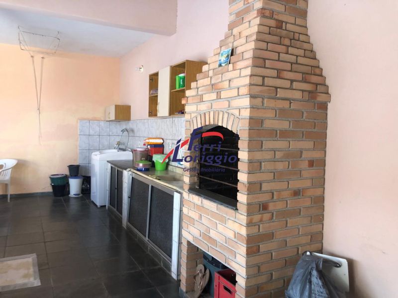 Casa com 4 quartos e 2 banheiros à venda no bairro Pedregulho, Guaratingueta