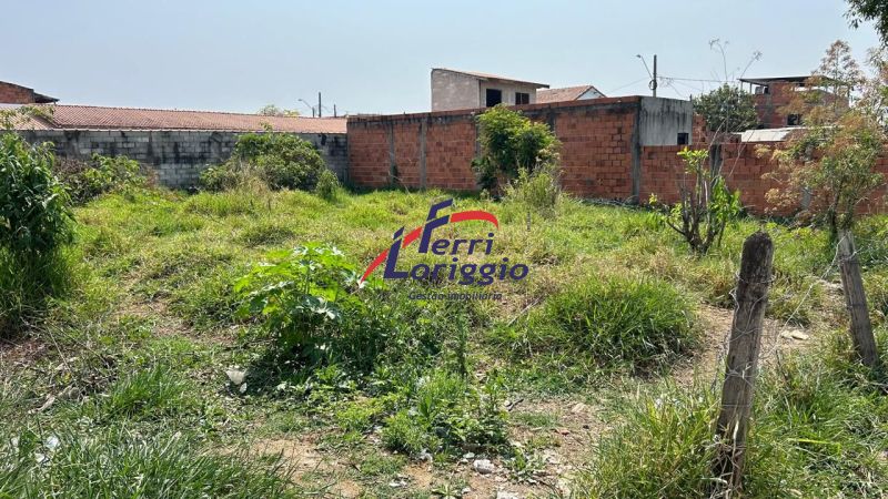 Terreno à venda no bairro Jardim Aeroporto, Guaratingueta