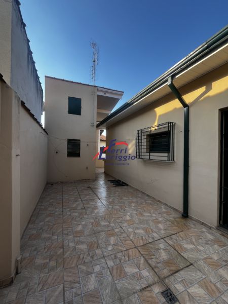 Casa com 5 quartos e 3 banheiros à venda no bairro Santa Rita, Guaratingueta