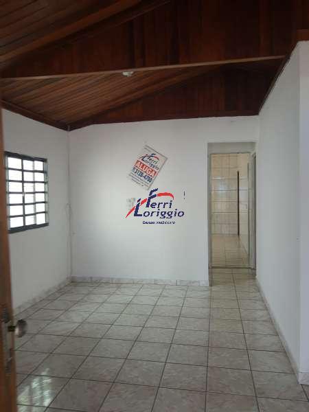 Casa com 4 quartos e 3 banheiros à venda no bairro Parque Sao Francisco Iii, Guaratingueta