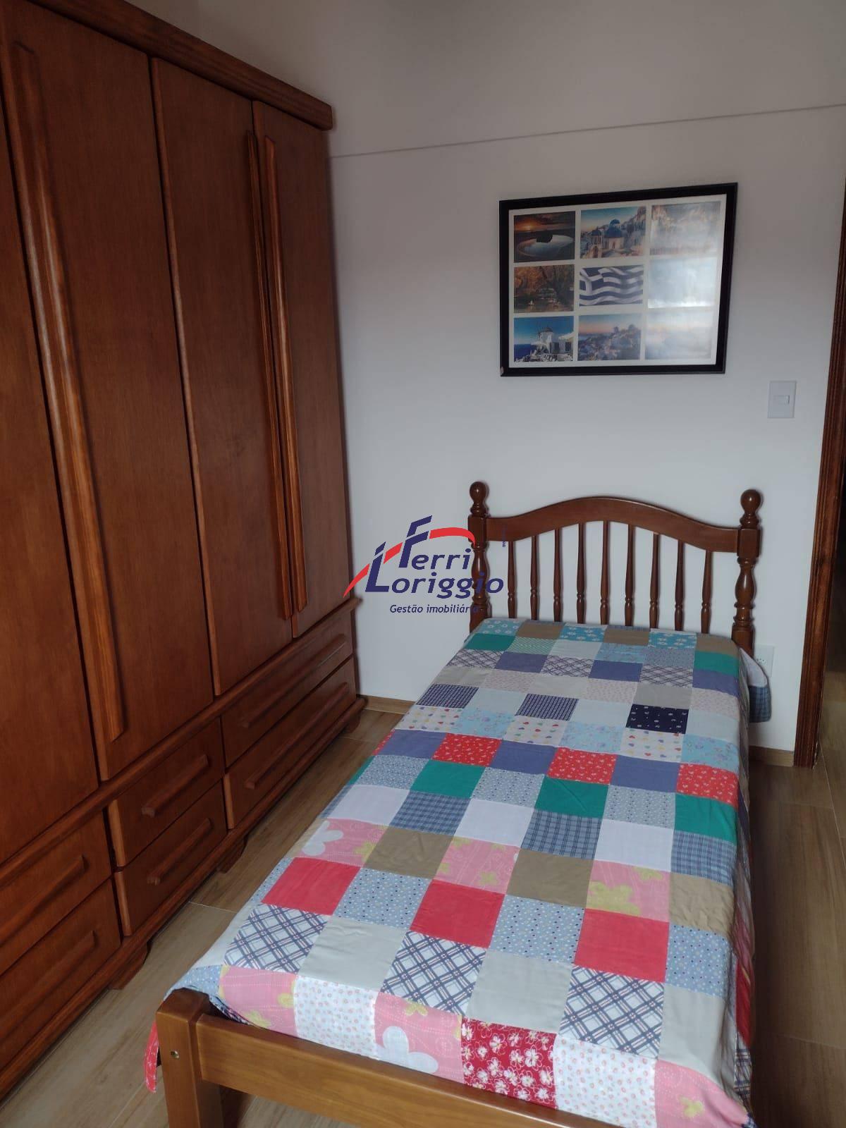 Apartamento com 3 quartos e 2 banheiros à venda no bairro Centro, Guaratingueta