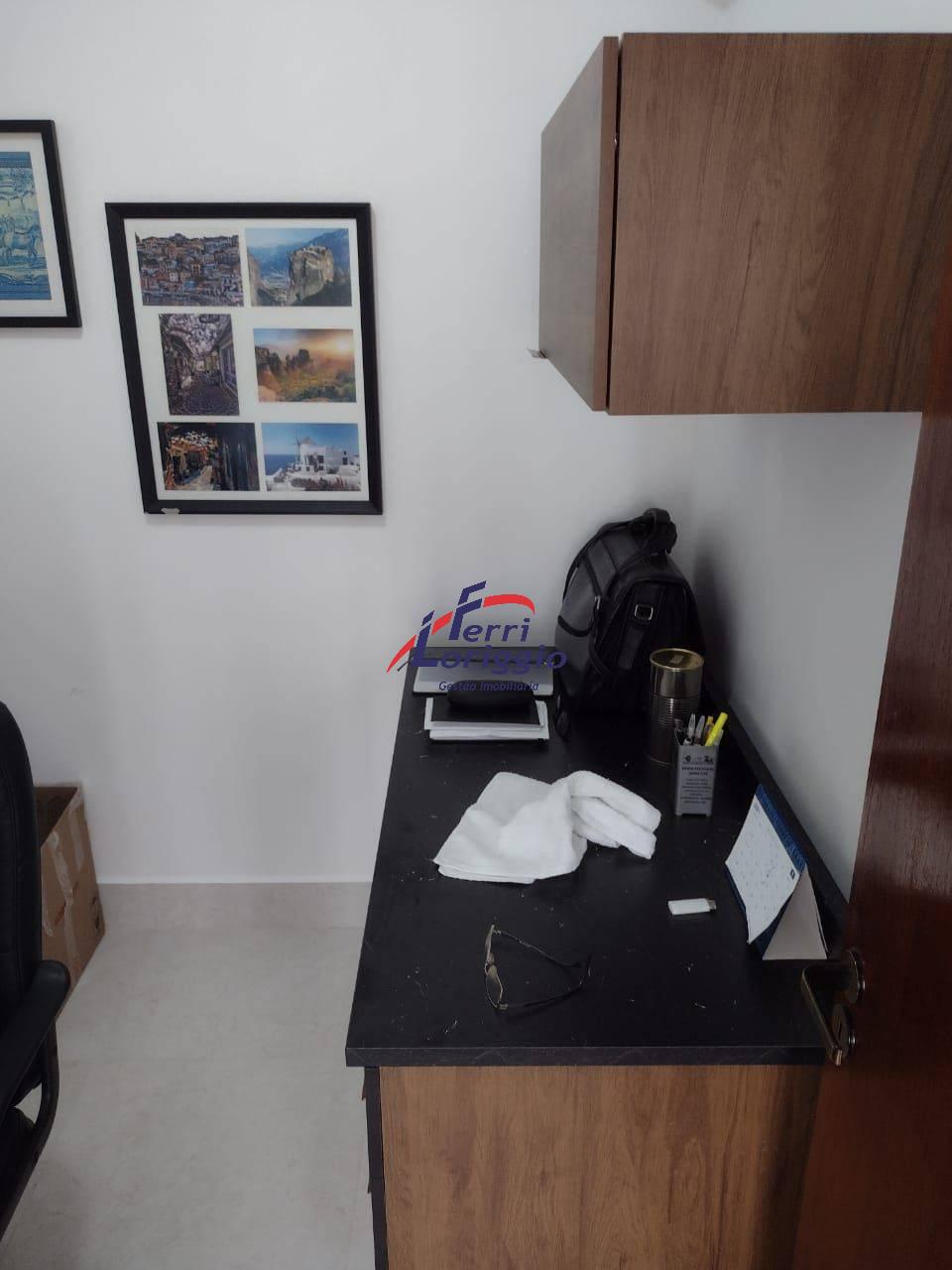 Apartamento com 3 quartos e 2 banheiros à venda no bairro Centro, Guaratingueta