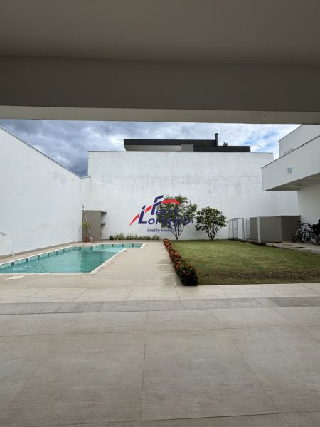 Casa com 3 quartos e 4 banheiros à venda no bairro Club dos 500, Guaratingueta