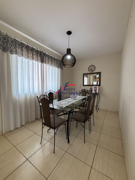 Casa com 2 quartos e 2 banheiros à venda no bairro Centro, Guaratingueta