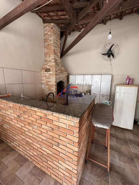 Casa com 2 quartos e 2 banheiros à venda no bairro Centro, Guaratingueta