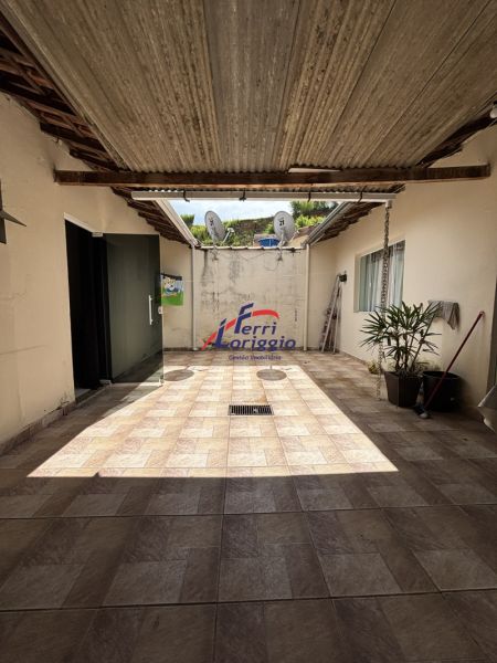 Casa com 2 quartos e 2 banheiros à venda no bairro Centro, Guaratingueta