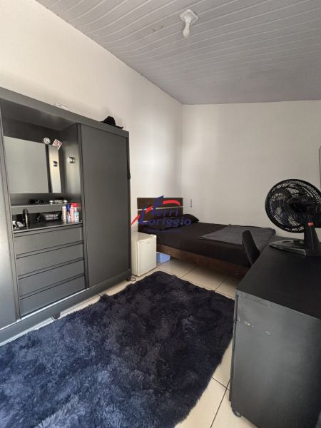 Casa com 2 quartos e 2 banheiros à venda no bairro Centro, Guaratingueta