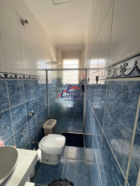Sobrado Residencial com 3 quartos e 3 banheiros à venda no bairro Centro, Guaratingueta